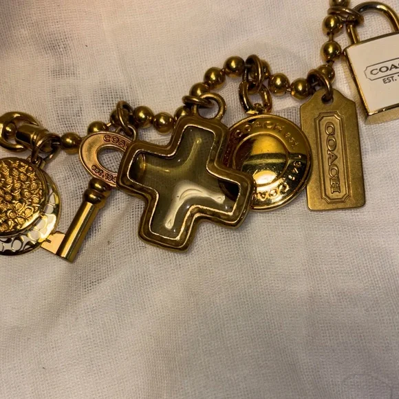 Rare NWOT Vintage Chunky Coach 7 Charm Bracelet - Picture 9 of 9